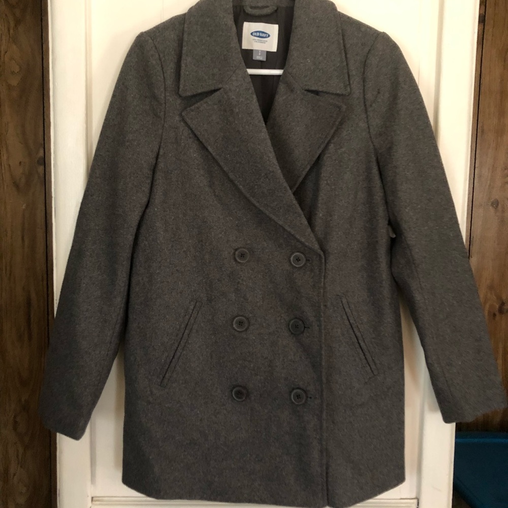 Gray pea coat      NEVER WORN, HAS TAG!